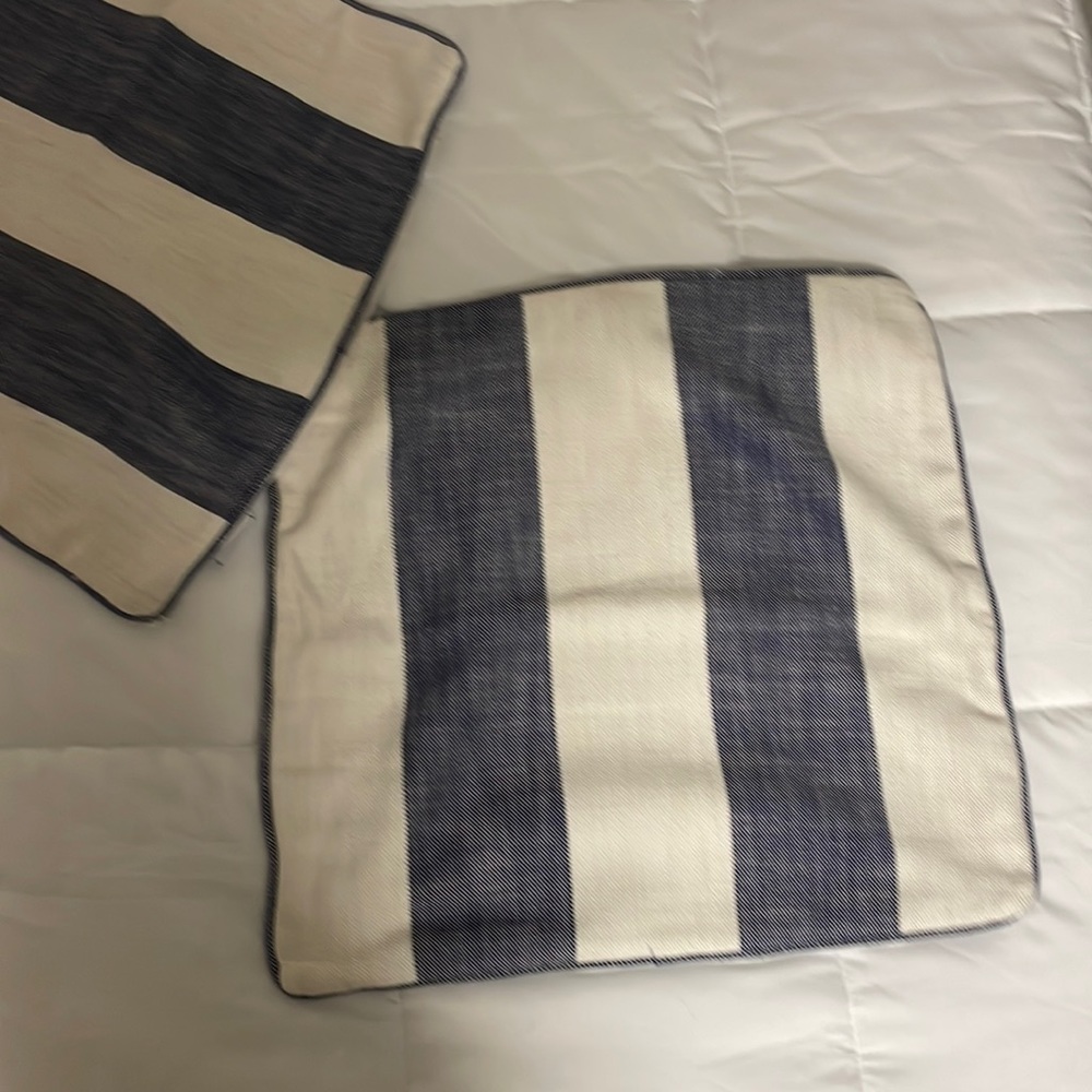 Outdoor pillow covers Restoration Hardware